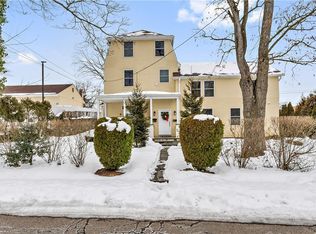 31 Stewart Pl, Eastchester, NY 10709