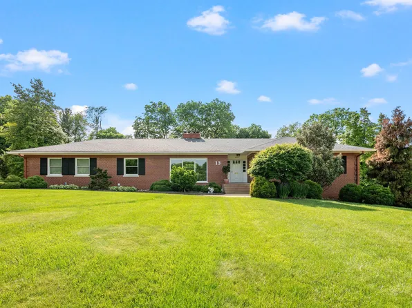 13 Lansdowne Ests, Lexington, KY 40502