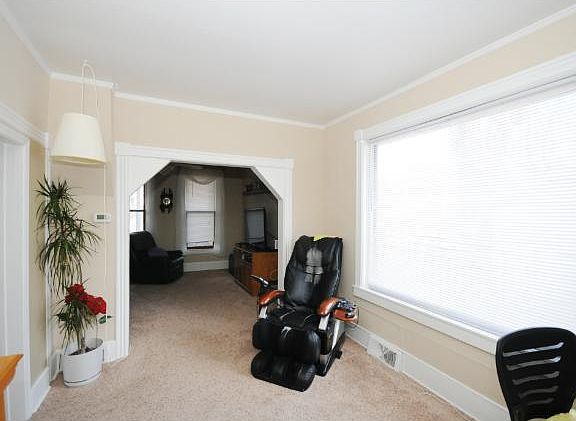 3rd image of 1014 Farrington St