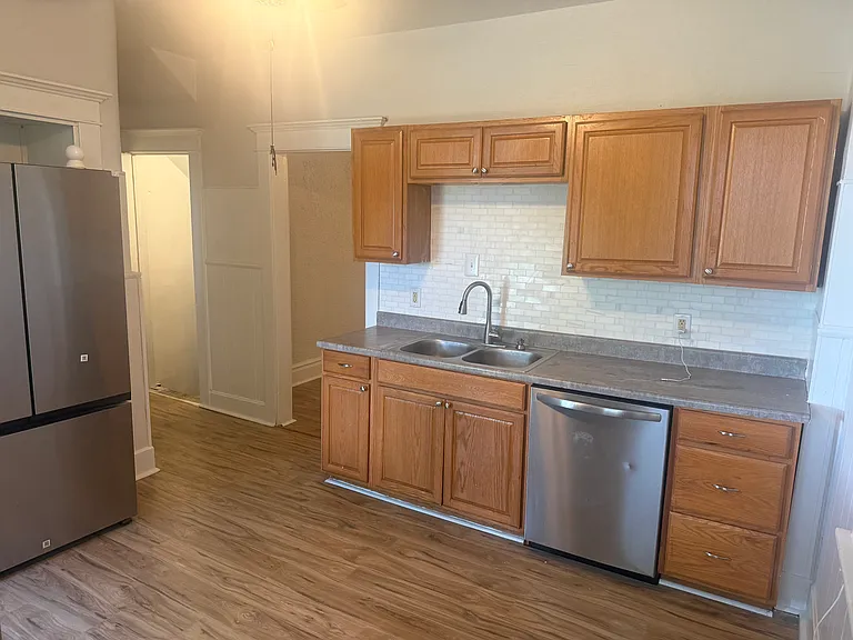 22 Browning St — Photo 8