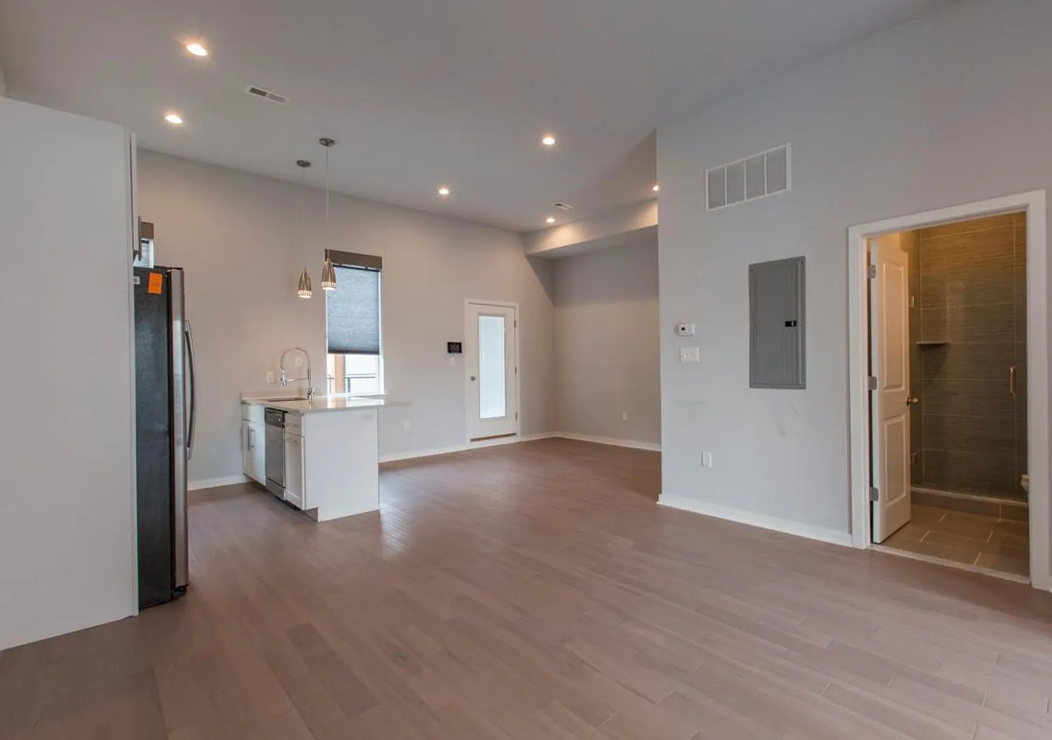 4304 Cresson St — Photo 3