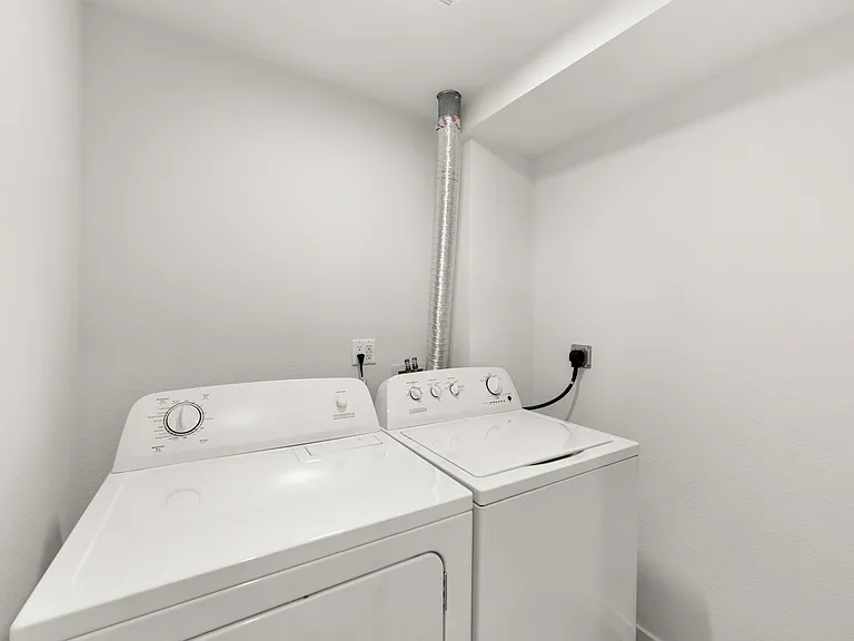 1033 W 91st St #A — Photo 23