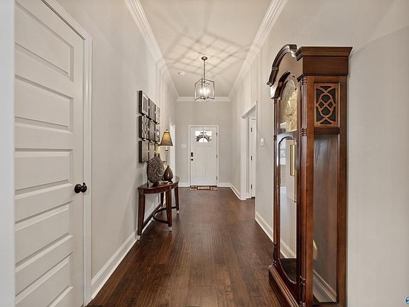 3rd image of 143 Rita Ann Way