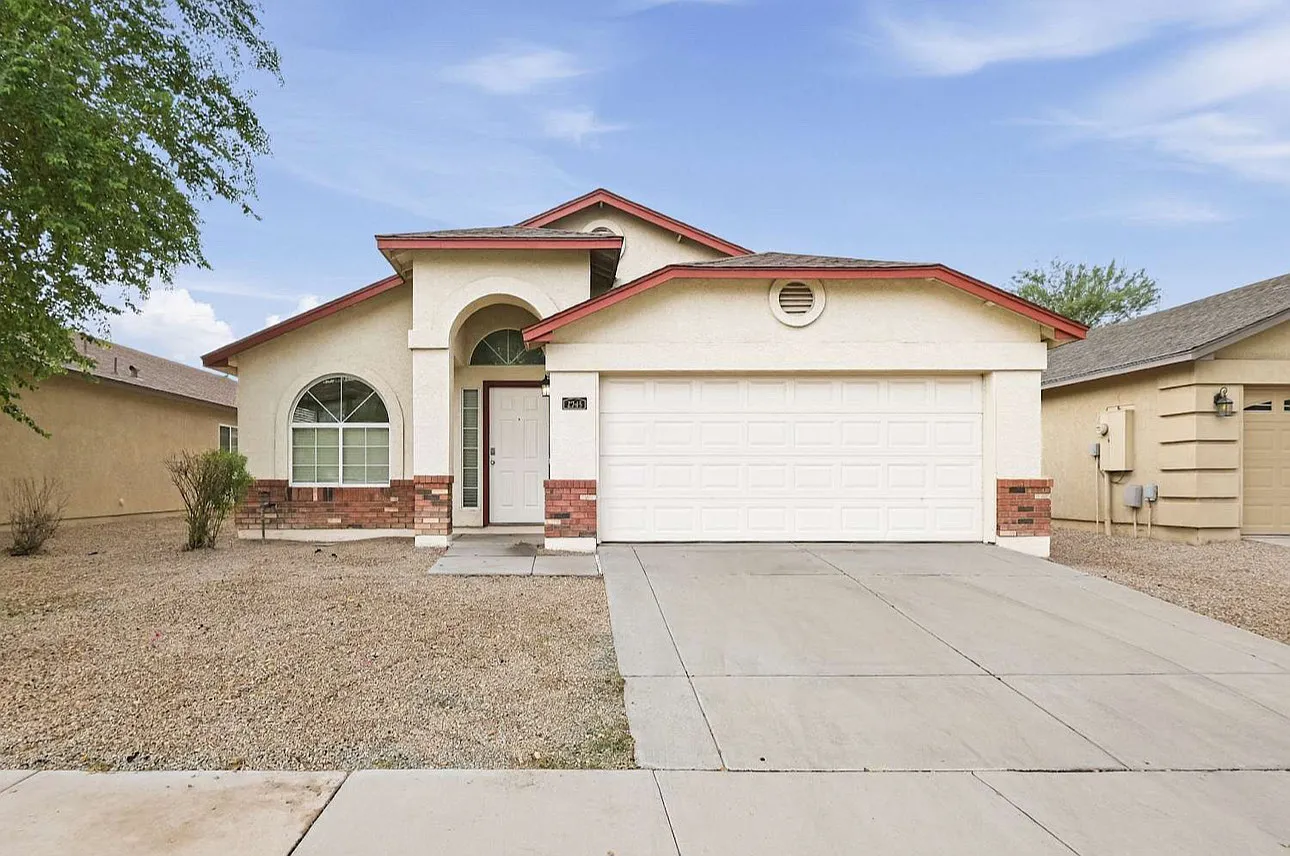 4 bed, 1516 sqft, $1,099 — Photo 1