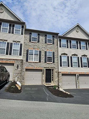 2703 Steeple Chase Dr Photo 1