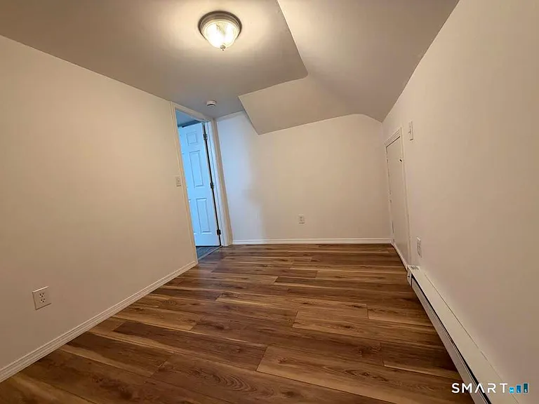 9 Forest Ave — Photo 11
