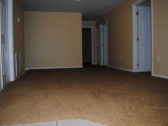 5th image of 2008 W Elliott St