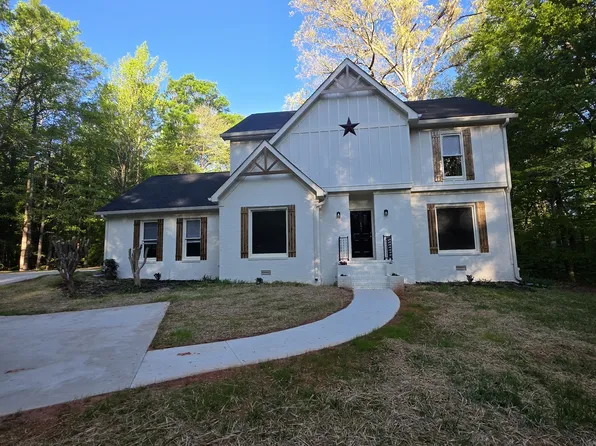 177 Hanover Cir, Bogart, GA 30622