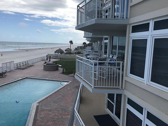 3rd image of 3831 S Atlantic Ave APT 202
