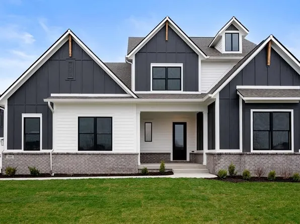 Stradlin Plan, Chatham Village - The Executive Collection