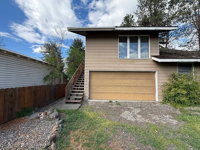 275 SW 2nd St #1 — Photo 16