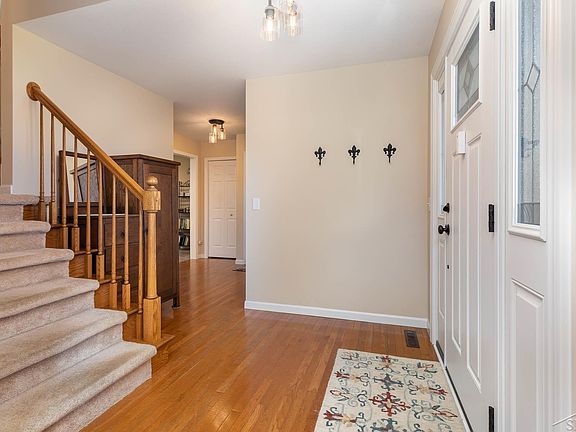 2nd image of 4282 Scenic Dr E