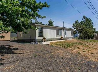 210 N 5th Ave, Connell, WA 99326