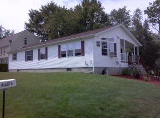 8 Gilman St, Dover, NH 03820