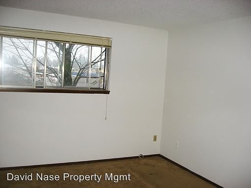 2nd image of 18300 SE Abernethy Ln APT 14