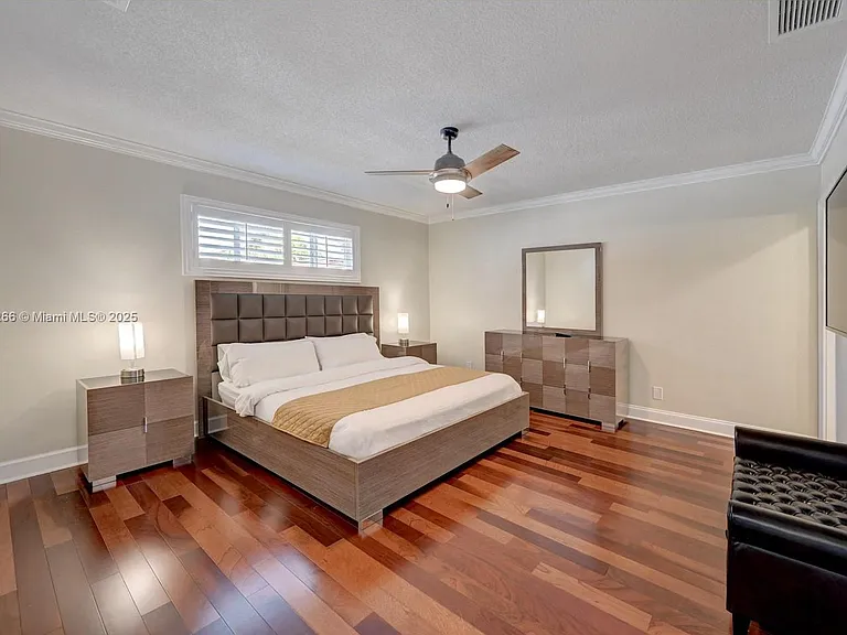 1311 Rodman St — Photo 25