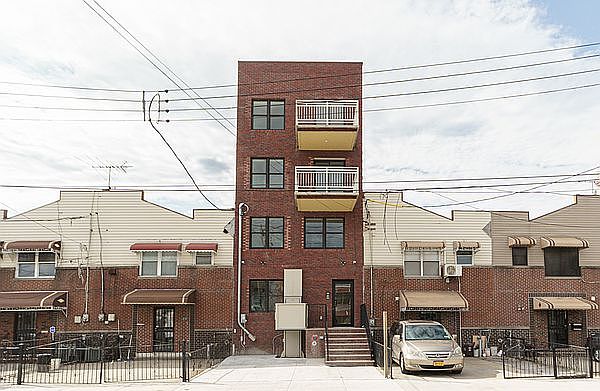 1st image of 2828 W 17th St #1R