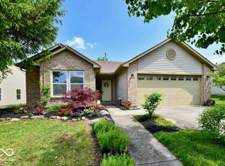 11240 Blue Meadow Dr, Fishers, IN 46037