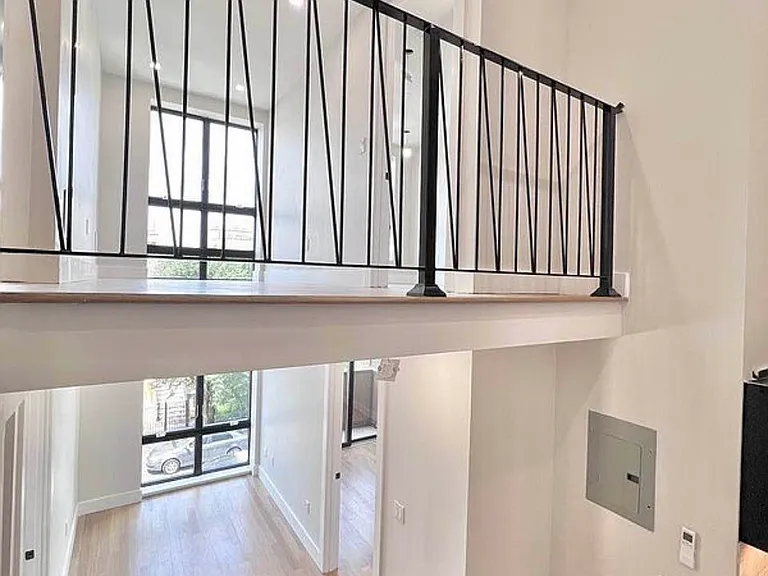48 Bleecker St #4R — Photo 12