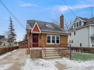 817 E Cady St, Watertown, WI 53094