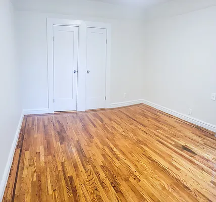 Rented by New York Residence | media 32