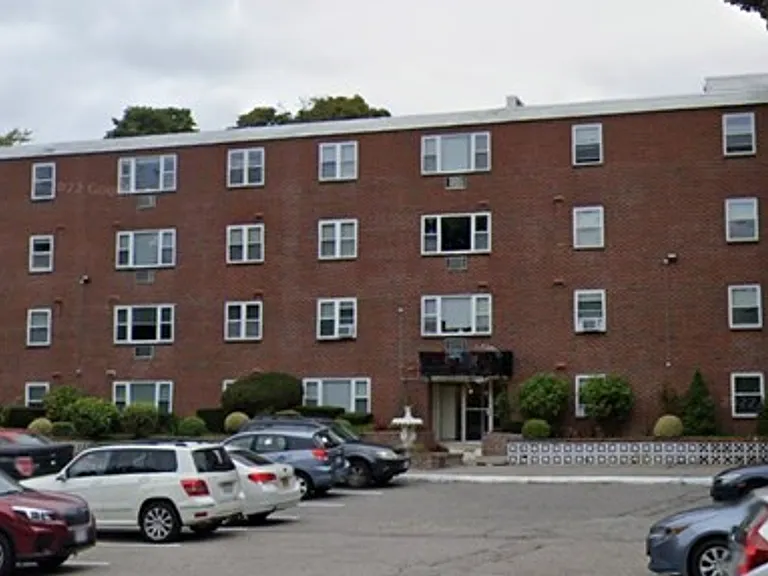 111 Babcock St #52 — Photo 9