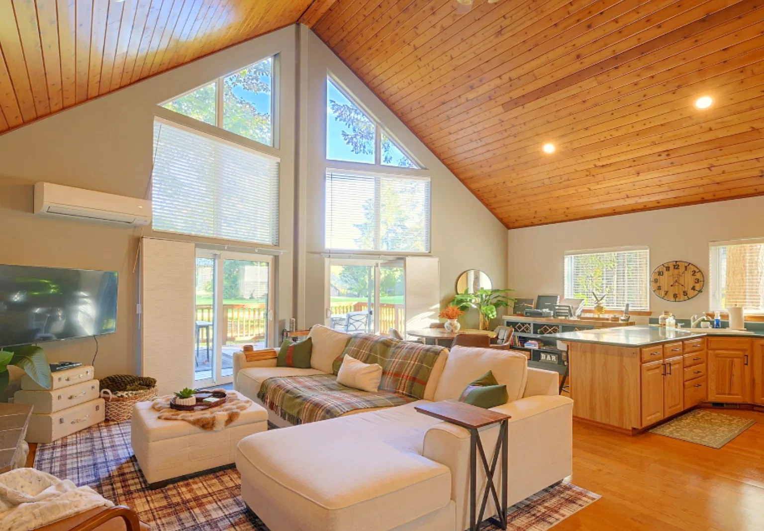 361 N Duckabush Dr E — Photo 4