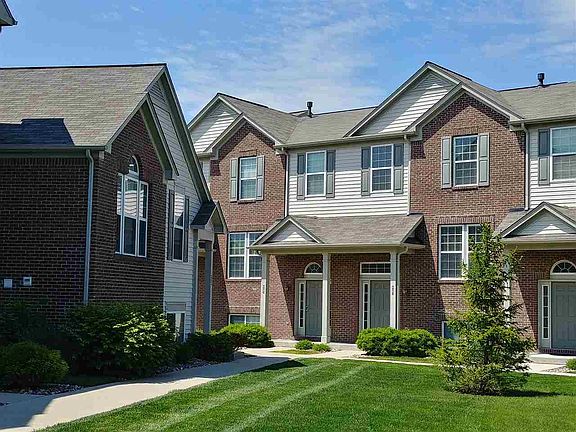 3rd image of 8409 Clayhurst Dr