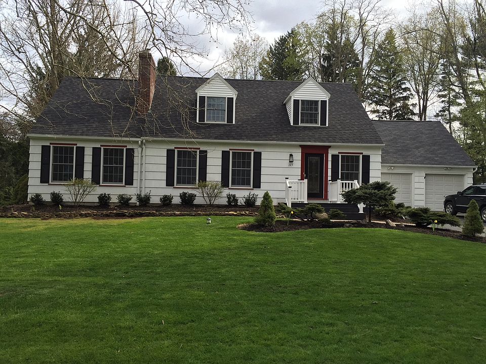 1st image of 165 Crescent Dr