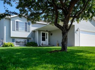 4611 58th Ln NW, Rochester, MN 55901