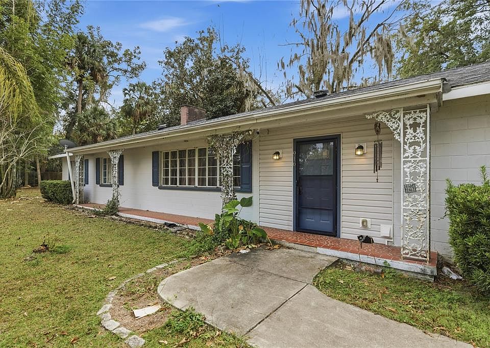 1st image of 916 NE 28th Ave