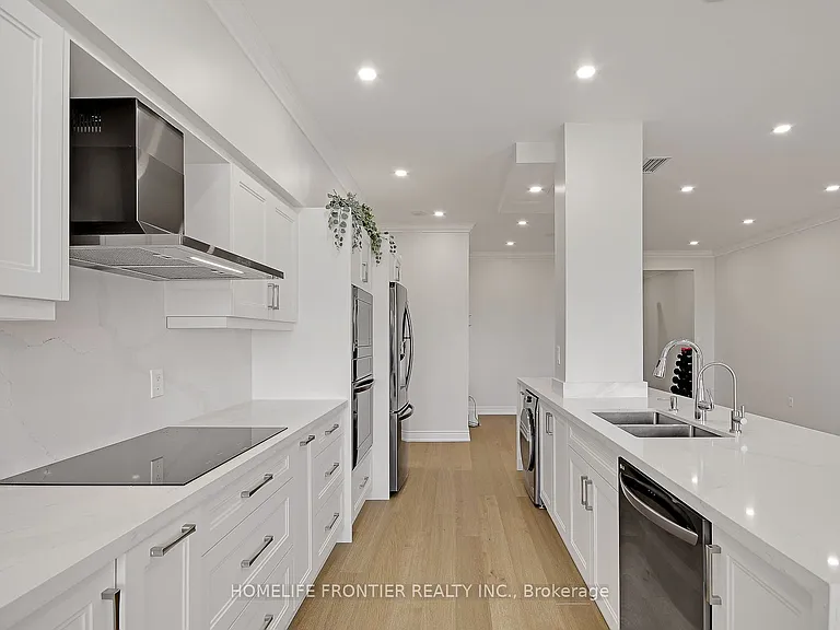 88 Grandview Way #Penthouse 12 — Photo 6