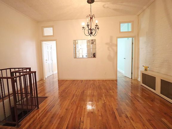 4th image of 785 Dean St #1