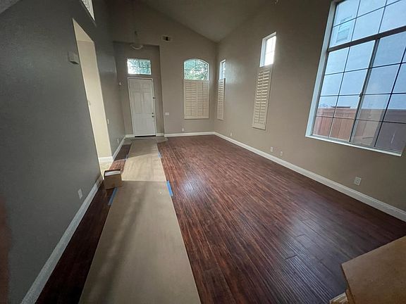 2nd image of 31348 Canterbury Ct