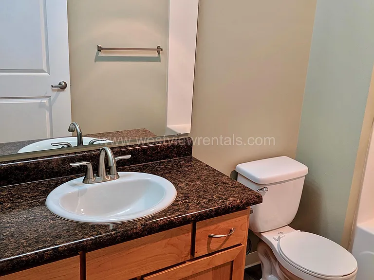 200 E Maple St — Photo 239