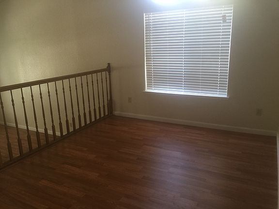 3rd image of 8020 Northern Oak Cir