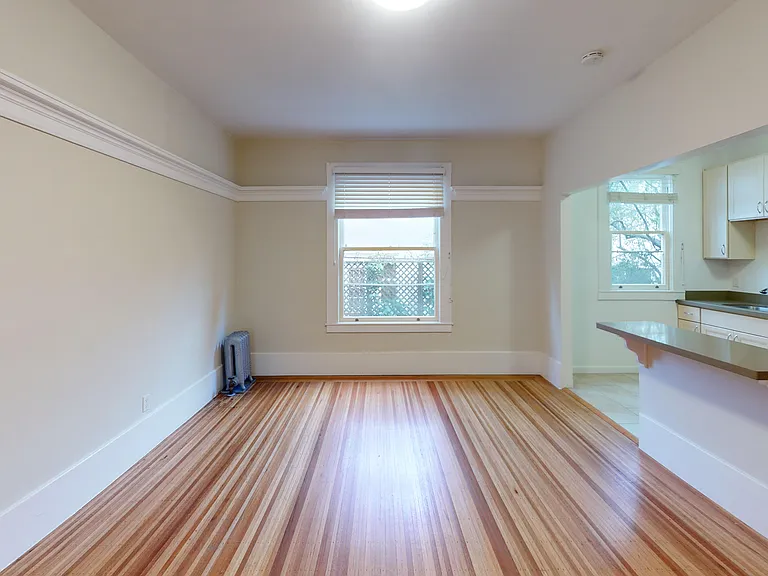 655 Stockton Street — Photo 14