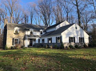 525 Mount View Rd, Berwyn, PA 19312