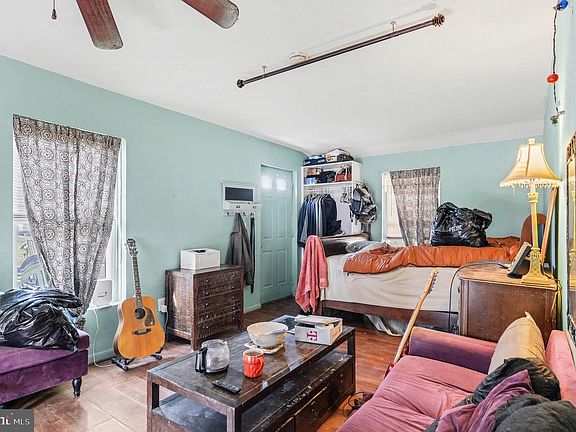 4th image of 1220 Shesley Rd