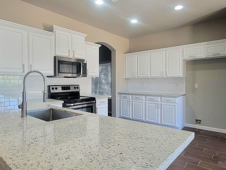 1st image of 36592 W VELAZQUEZ Drive