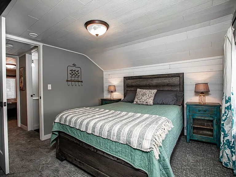 209 Alpha Rd — Photo 15