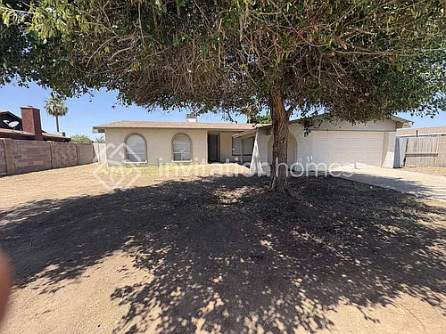 4806 W Christy Dr Photo 1