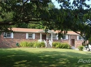107 Skyline Dr, Dickson, TN 37055