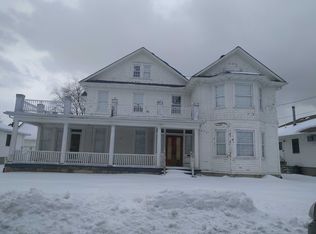 5 Millers Ln, New Hyde Park, NY 11040