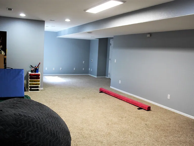 7665 Chancellor Dr — Photo 36