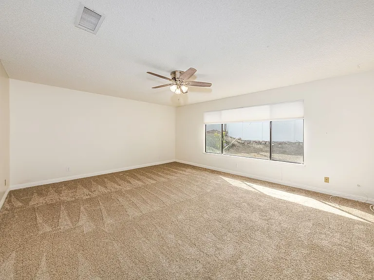 11608 Welebir St — Photo 15