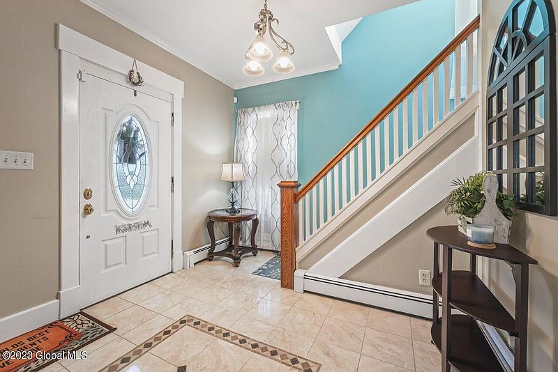 3rd image of 218 E Fulton Street