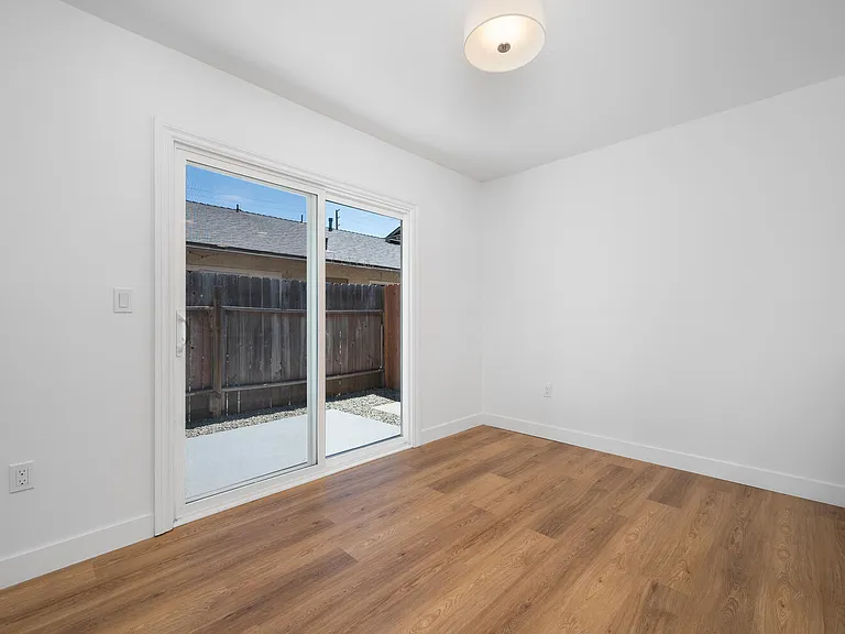 2620 W Aurora St #1 — Photo 8