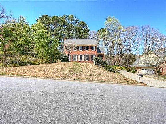 3rd image of 1834 Skyland Glen Dr