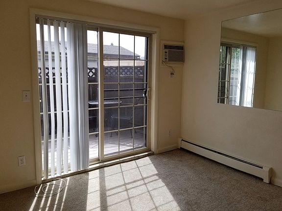 5th image of 680 S Lashley Ln APT 106